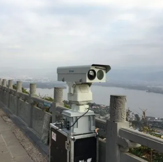 10千米探测规模的可见光监控摄像机用于海防可以看清晰10米长宽船只轮廓